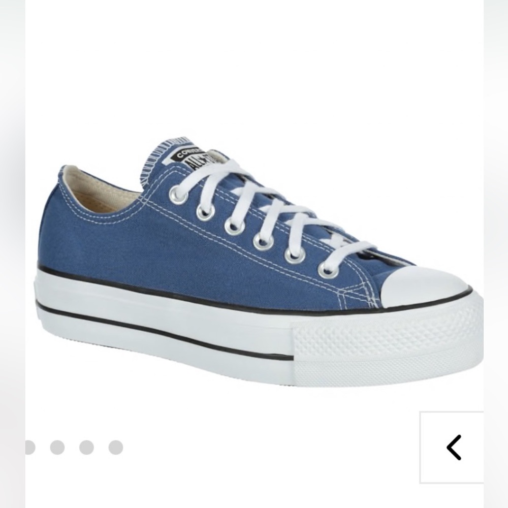 BRAND NEW!!!BLUE CHUCK TAYLOR ALL STAR  LOW TOP PLATFORM SNEAKERS NEVER WORN